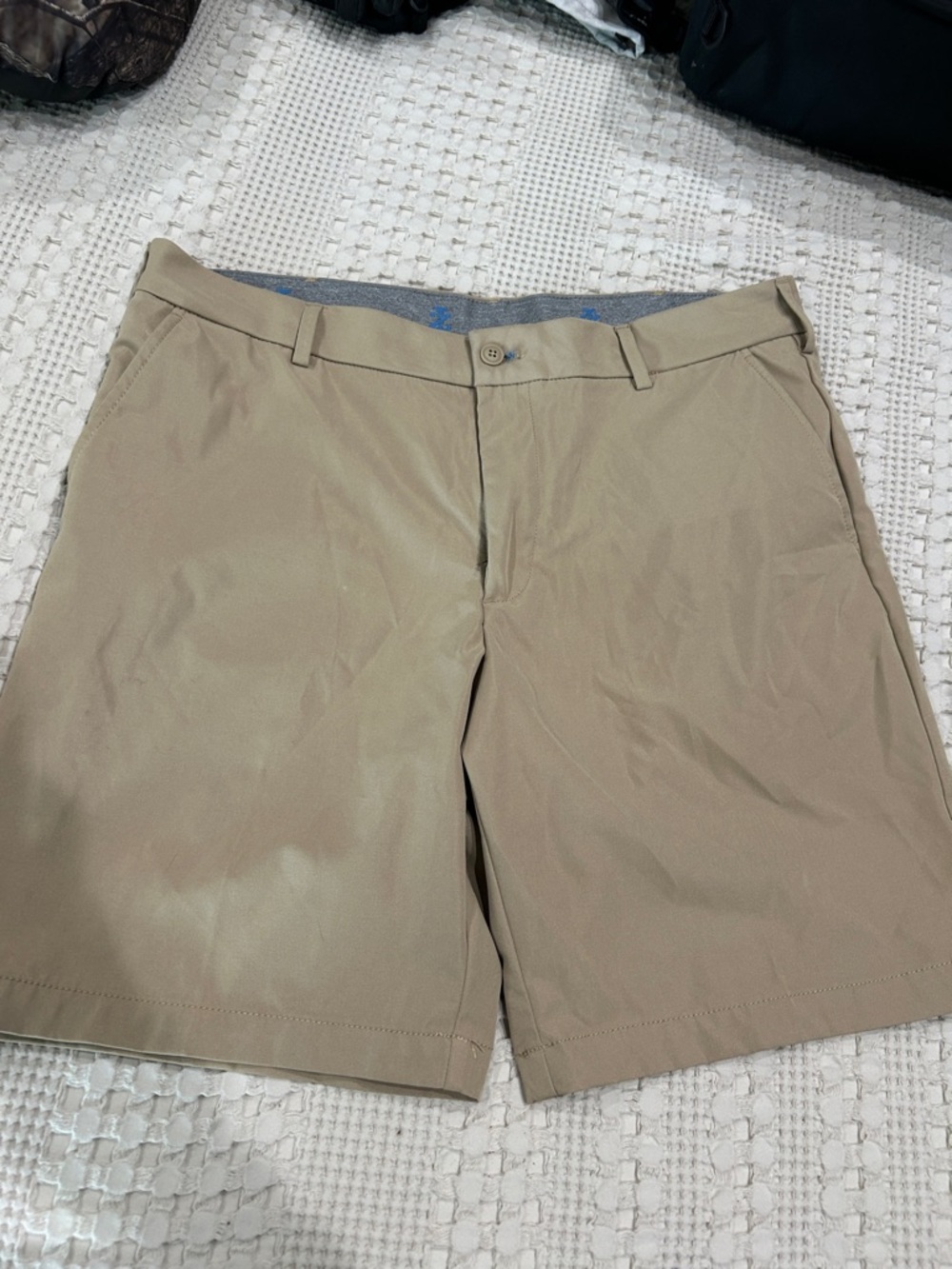 Men's Izod Khaki Performance Walk Shorts